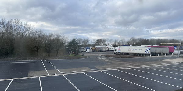 HGV Parking Spaces at Roadchef Tibshelf Northbound