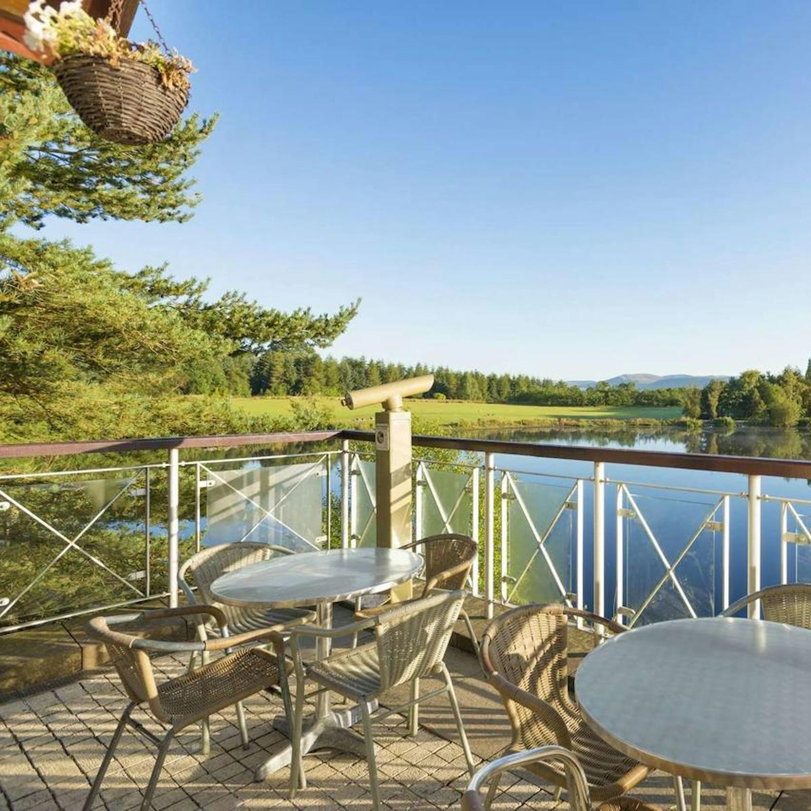 Download Days Inn At Roadchef Motorway Services Desktop Wallpaper Get Wallpaper Days Inn At Roadchef Motorway Services For iPhone Free